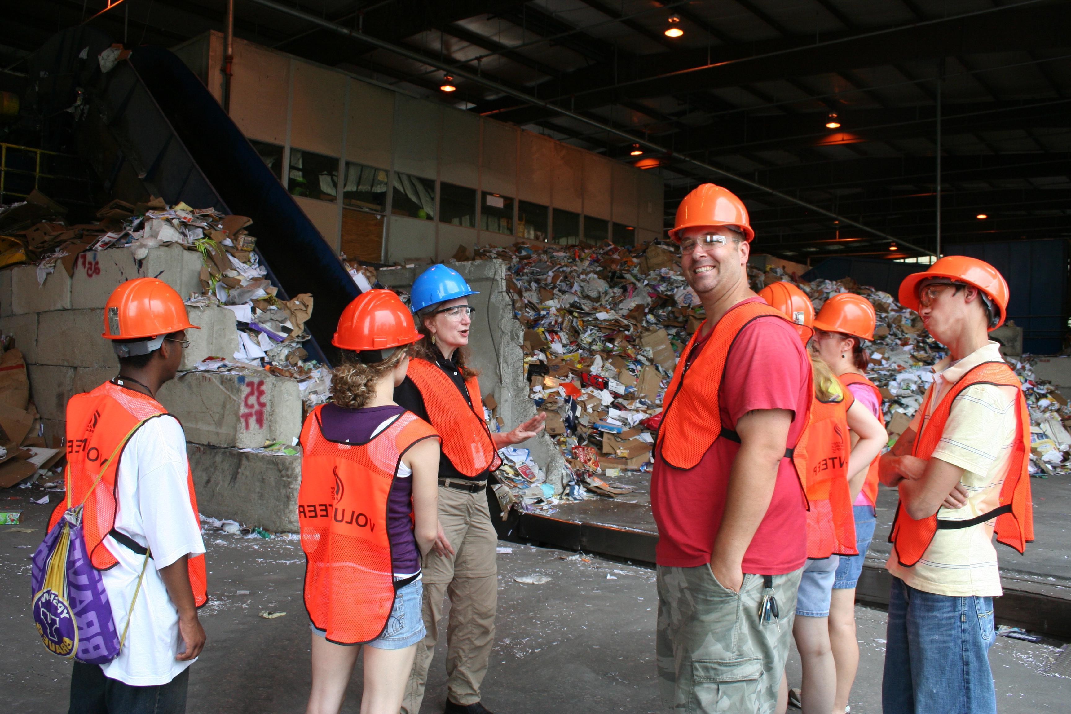 Environmental Science students visit Ann Arbor Material Recovery Facility.