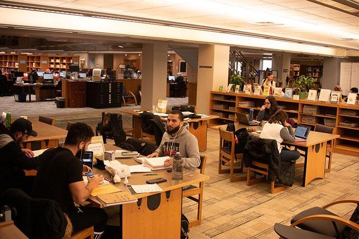 图书馆学生空间-学习桌